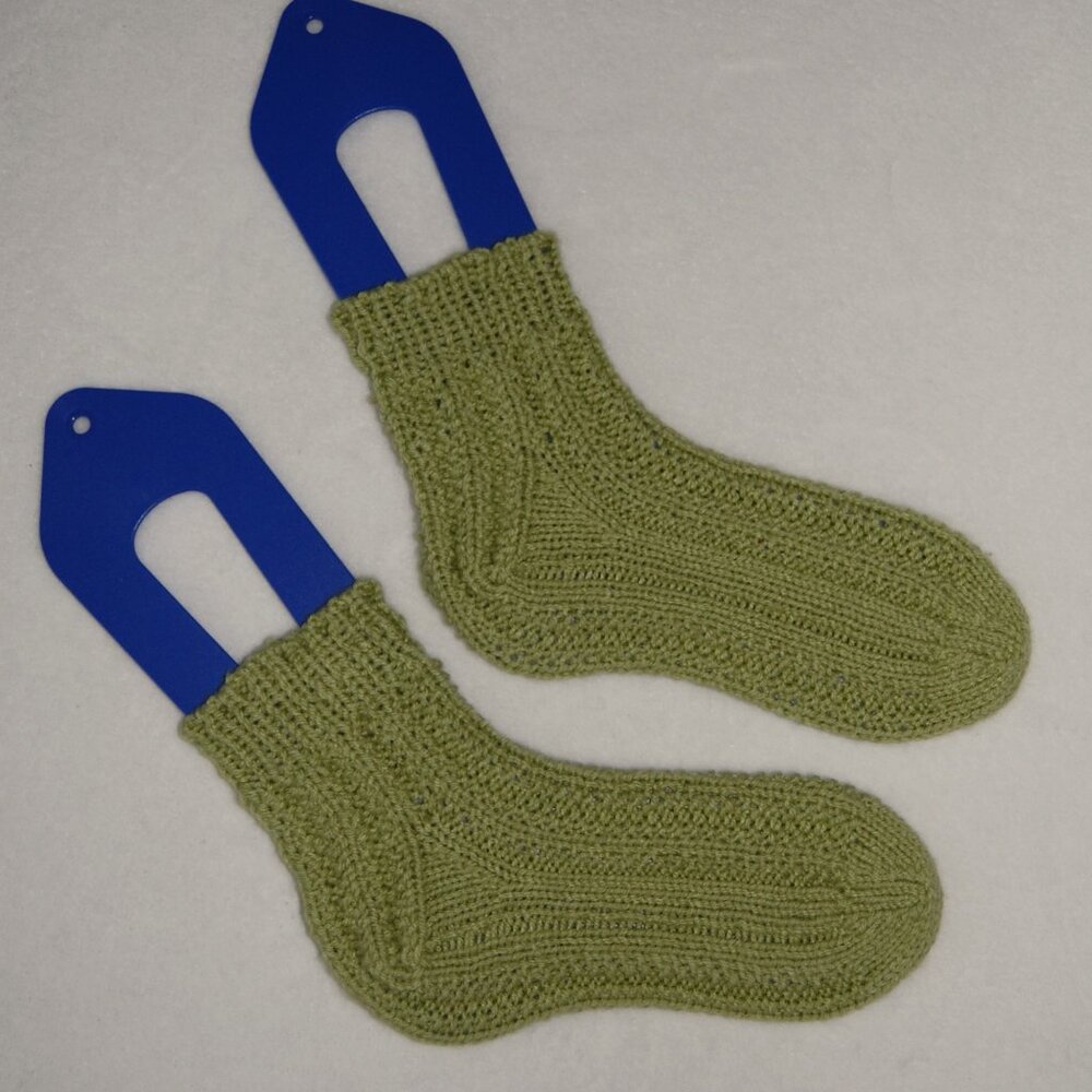 NEW Handmade Ankle Socks, Green, Women Size M (US 8.5)